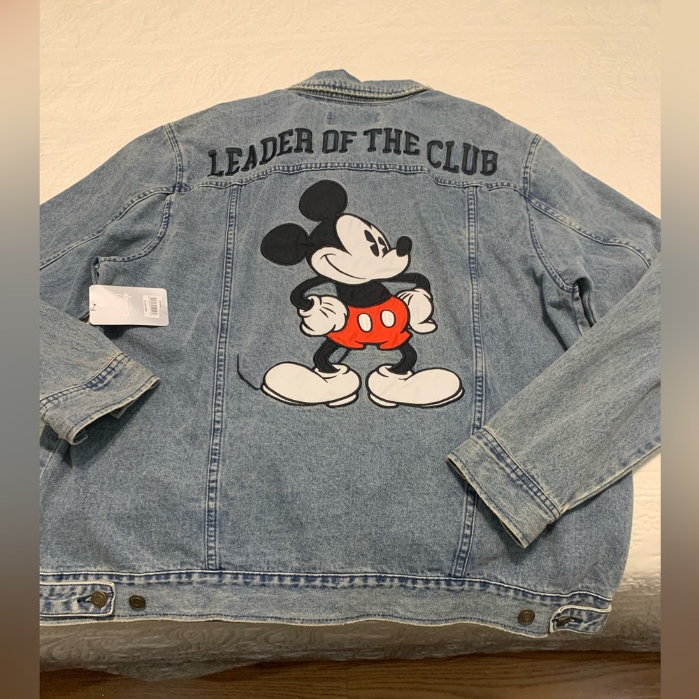 NWT Disney Mickey Mouse Leader Of The Club Denim Jacket Size XL Trendy
